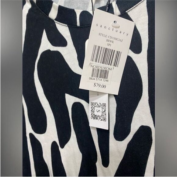 Sanctuary NWT Replay t-shirt Dress Brushwork
Print Size 3X - Picture 7 of 7